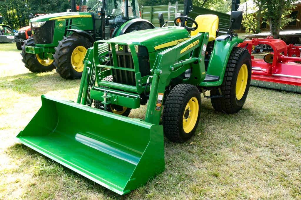 compact tractors