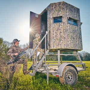 How To Set Up A Portable Deer Blind On A Trailer